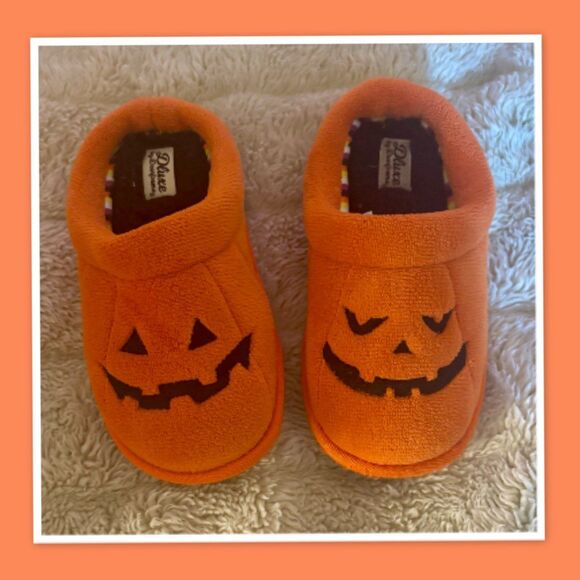 Child Dluxe by Dearfoams Pumpkin Slippers - Size 13-1 - Picture 1 of 4